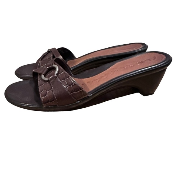 Clarks Brown Leather Faux Croc Heel Slip On Sandals 75676 Size‎ 9 M - Picture 2 of 15